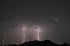 昨晚13596次闪电，贵阳进入强雷电高发期图片