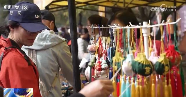 金秋时节“邂逅”绝美自然画卷 以“景”为媒打造文旅消费盛宴