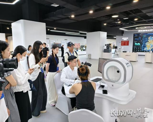 协同发展谱新篇丨走进雄安，感受“未来之城”的科技脉动