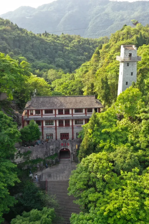 乐游绵阳 清凉一夏 ‖ 初秋治愈计划：登峰望云·禅院静心·地质寻奇