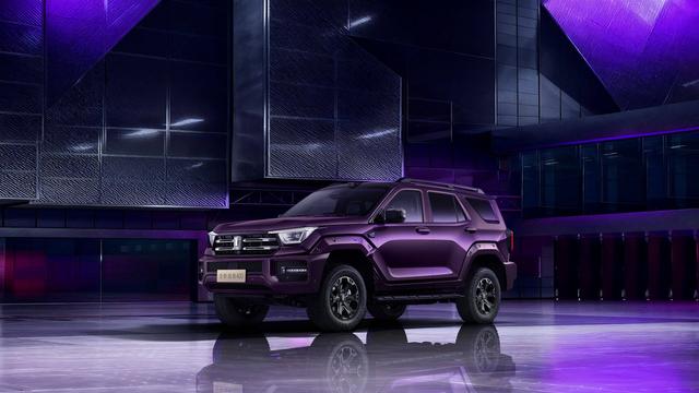 豹 5 最强对手来了！新款坦克 400 24.98万起售，汽油、柴油、插混全都有