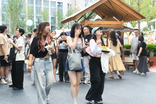 贵州旅游大家谈丨贵阳：咖啡里漫出的松弛感