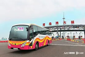 一桥连四地！深澳联动紧密，跨境巴士开通10天内即加密班次图片