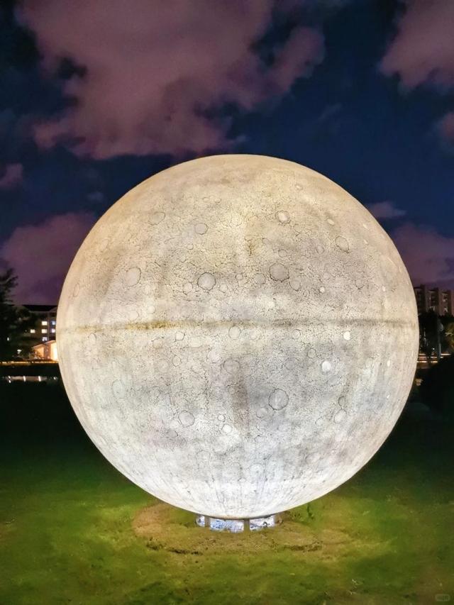 苏州河畔1100㎡超大沙坑！免费挖沙、玩水，还有露营、游乐场……