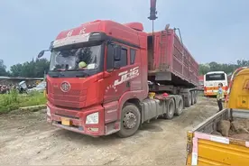 半挂车擅自改装存严重安全隐患 成都交通执法：已恢复原状，罚款5000元图片