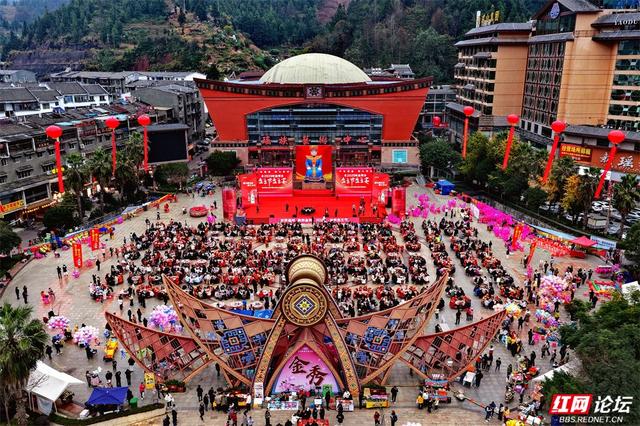 跟着网友游广西丨直击金秀盘王节：烟火里的瑶乡盛宴