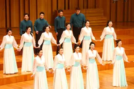 中央民族乐团上演“中国民歌地图之云上游记”音乐会图片