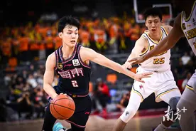 挑战常规赛“榜一”，广东宏远主场力克浙江广厦图片