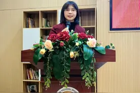 祝福2025｜长郡梅溪湖智谷学校校长张素梅：向未来，我们勇往直前图片