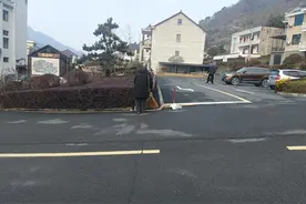 人人都是保洁员，乡村环境增光彩图片