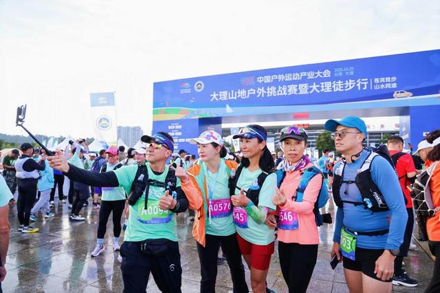 追光丨火爆！我国超4亿人玩户外，都在玩啥？