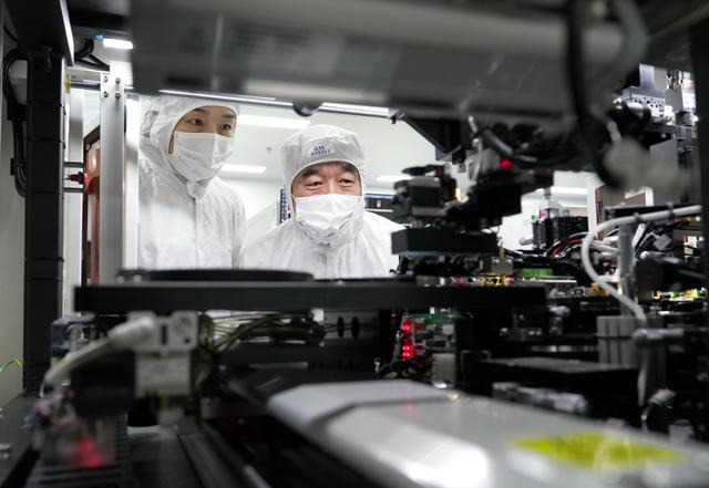 杨勇峰：光芯智造、设备智联的驱动者