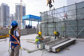 打破传统束缚，年轻人去做泥瓦匠又何妨图片