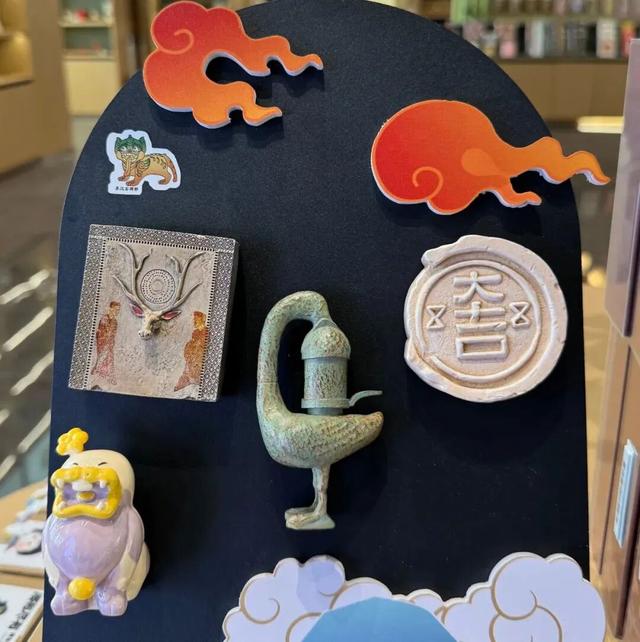 来洛阳玩了，不带点有意思的伴手礼怎么能行？