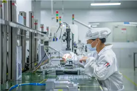 聚焦广州“12218” 现代化产业体系 向“新”再出发 ⑮丨比5G快10倍 5G-A时代来了图片