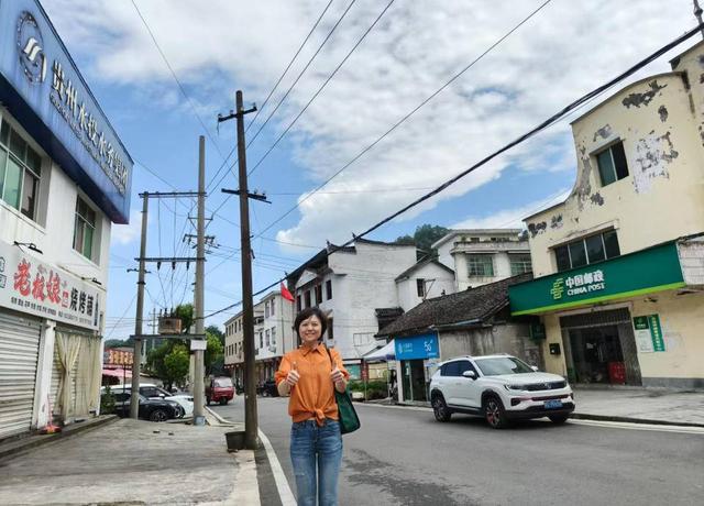 壹点号·热评｜逆向旅游，在“边缘城市”寻找最真实的烟火