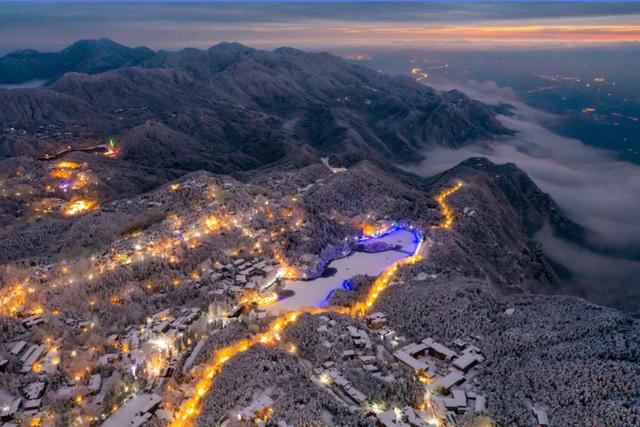 为什么一定要来庐山赏雪？