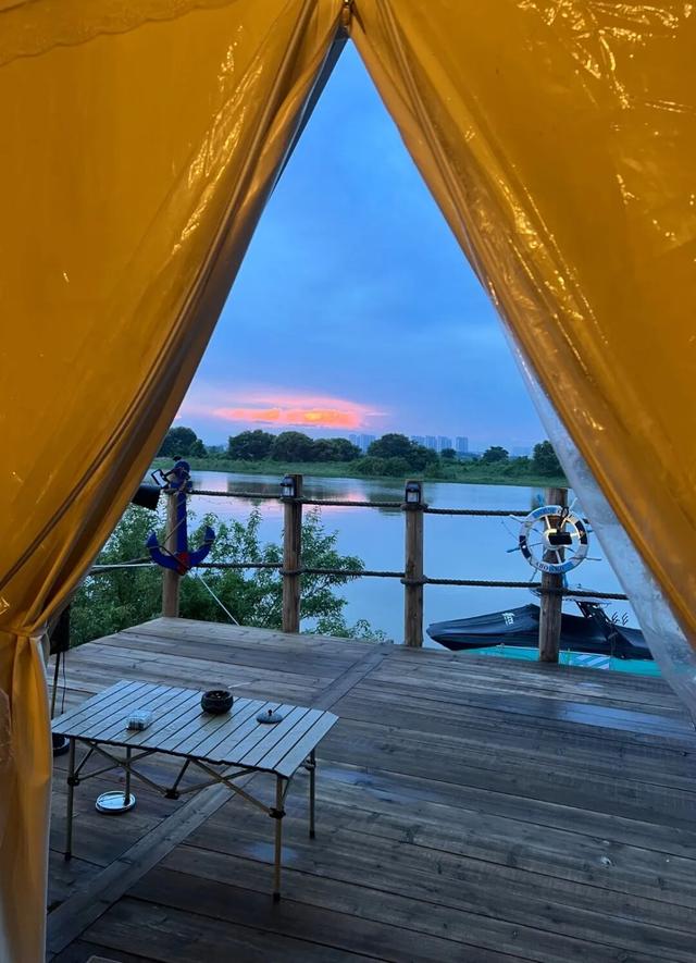 解锁「西南露营地图」！现在就出发！