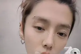 鹿晗多平台账号被禁止关注 工作室就“做出了不良示范”发文致歉图片