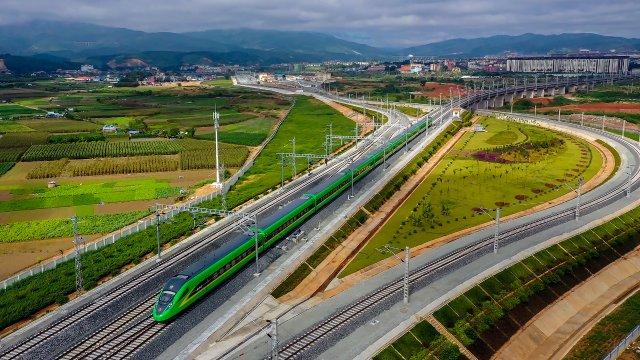 “金秋交响·坐着火车游中国”旅游推介活动在昆举办
