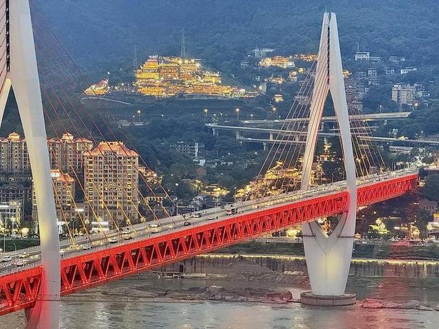 跟着电影去旅行！这些打卡地太出片