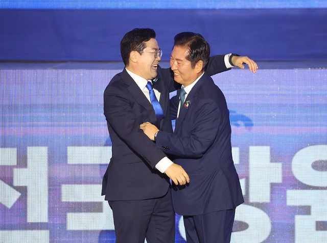 韩执政党新党首曾火烧美国大使官邸