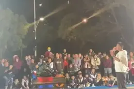 “残疾人表演杂技”不要去！多个小区出现 已有人中招图片