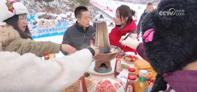 “冰雪+民俗+美食”流量带动文旅“留量” 冰雪经济点燃各地消费“热”活力