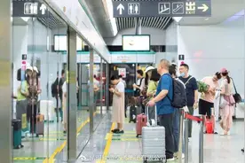 端午节在昆明乘地铁，注意运营时刻→图片