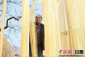 陇南成县：手工挂面铺就乡村振兴致富路图片