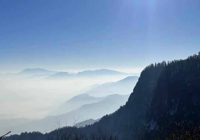 谁还没冲？快来瞧瞧冬日瓦屋山有多好玩！