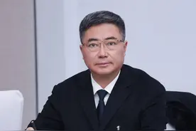 省税务局局长李杰：深化税收大数据运用 确保“真金白银”更好惠及经营主体｜共话四川经济2024图片