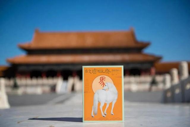 每年在故宫排大队的年轻人，可能不是来逛的......