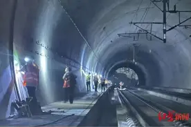 网速提升40%，看电影打游戏更流畅！四川主要干线高铁5G网络全覆盖图片