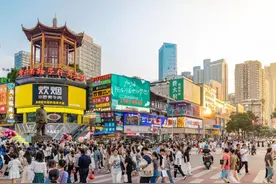 今日，祝长沙考生：旗开得胜，下笔如有神！图片