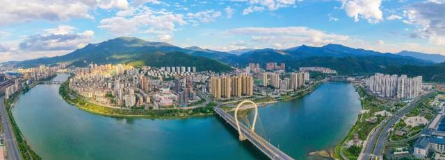 航旅融合 | 1天能吃遍三明+上海？这条航线也太懂吃货了