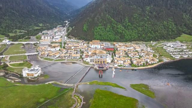 世界屋脊 绿色华章