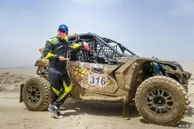 环塔拉力赛闯入雪山峡谷间 吴京顺利完成首个长赛段图片