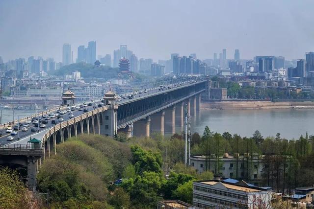 大武汉一日 | 在这里，黄鹤楼、巴公房子、知音号同框了！