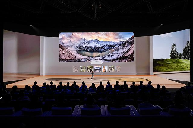 在 vivo 成立 30 周年的节点上，全新的 vivo Vision 探索版正式亮相了