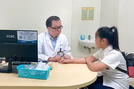 世界特应性皮炎日｜皮疹瘙痒反复发作？专家：需对因治疗长期管理图片