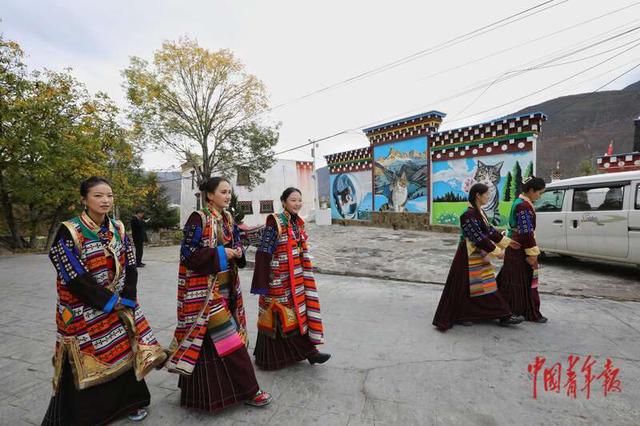 乡城藏乡 风情万种