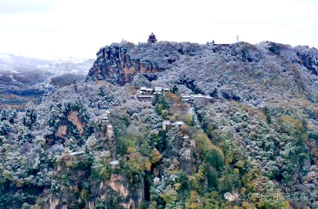 一入崆峒便为仙