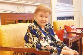 “中国经验很有启迪和借鉴意义”（环球热点）——访中国“友谊勋章”获得者、俄中友协第一副主席加林娜·库利科娃图片