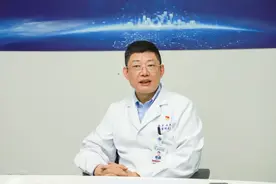 多发性骨髓瘤关爱月｜患者故事：不断“爬坡”的病，在海南寻到希望之光图片