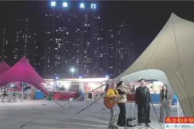 坦洲新开夜市：“夜夜笙歌”扰民 烟花乱窜存隐患图片