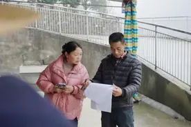 多多买菜自提点变身“村中CBD” 夫妻档团长开启乡镇创收新路径图片