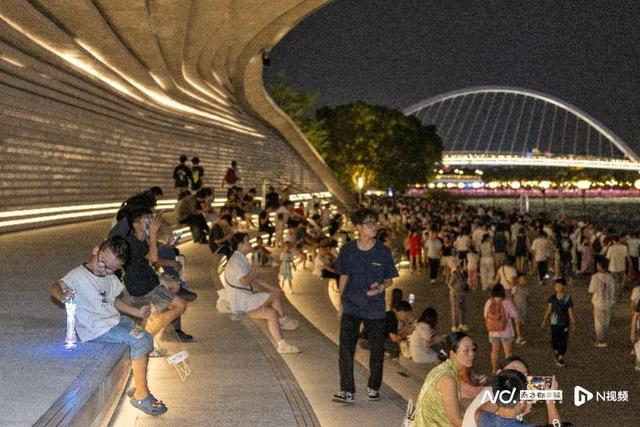 多出一个广州？长假1738万客访穗，达城市常住人口91%