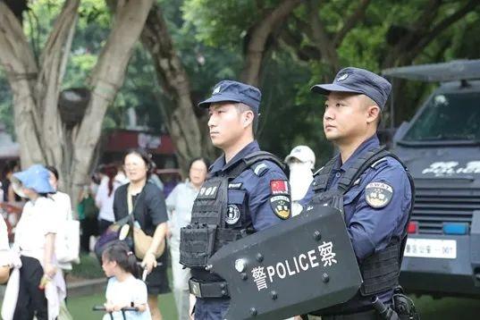 乐警相随“文旅警务”，护航文旅发展，伴您乐游乐山！