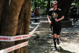 埃文·凯尔成为斯巴达勇士赛体验官，2025斯巴达勇士赛深圳站暨中国系列赛首站落幕图片